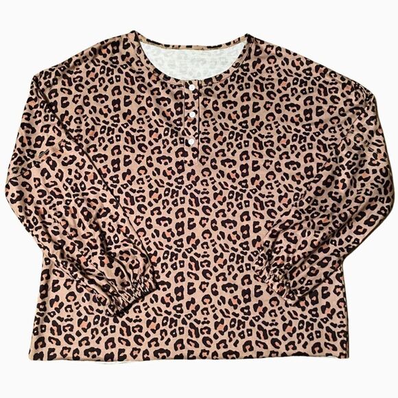 Nwt LEOPARD PRINT PAJAMA SET LONG SLEEVE ROUND NECK DRAWSTRING SHORTS SIZE MED - Picture 2 of 14